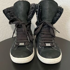 UGG (NWOT) Starlyn Leather and Sherling, Black, Size 6